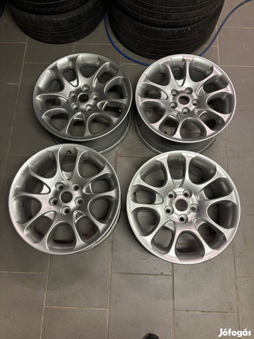 Gyari Jaguar 8x18 et33 5x120 alufelni