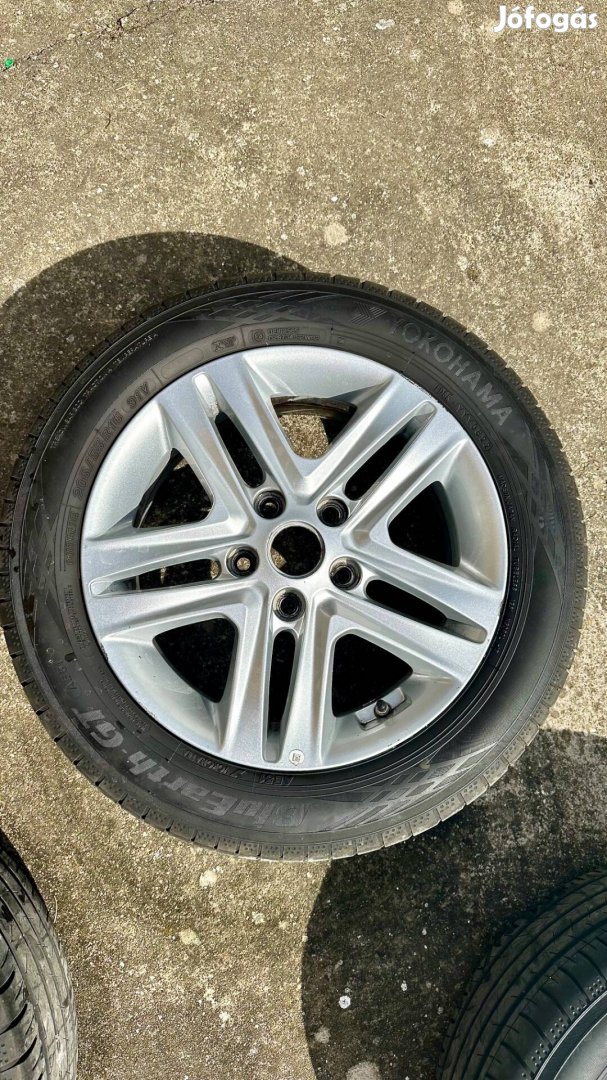 Gyári KIA felni 16" + kiváló állapotú Yokohama nyári gumi + Tpms