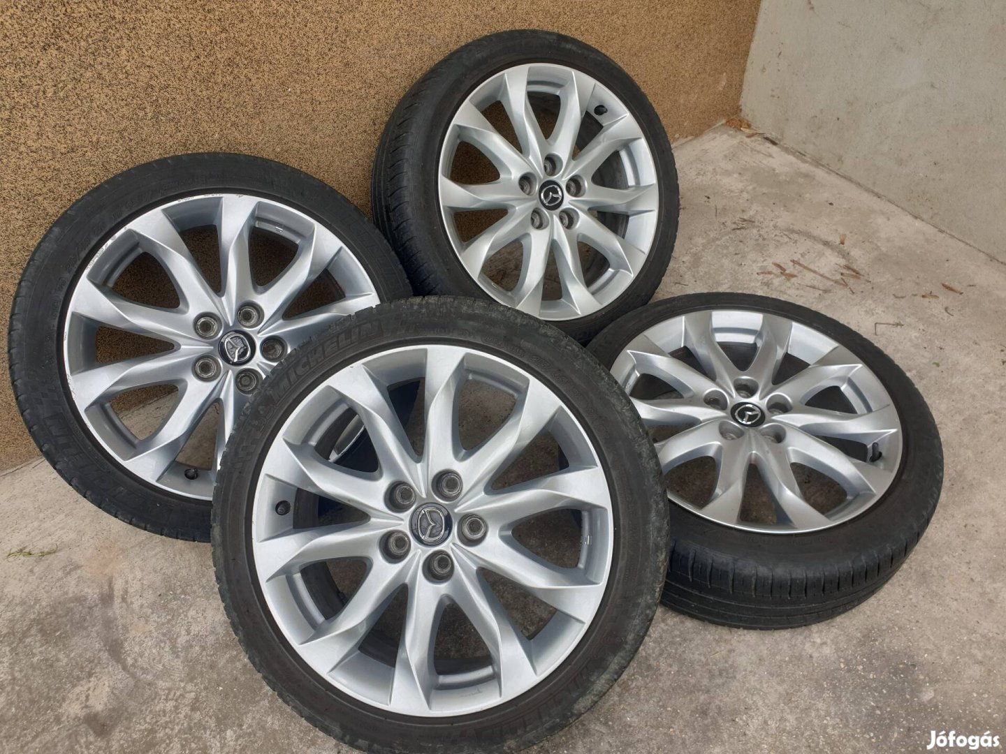 Gyári Mazda 18" alufelni szett, Michelin nyárival