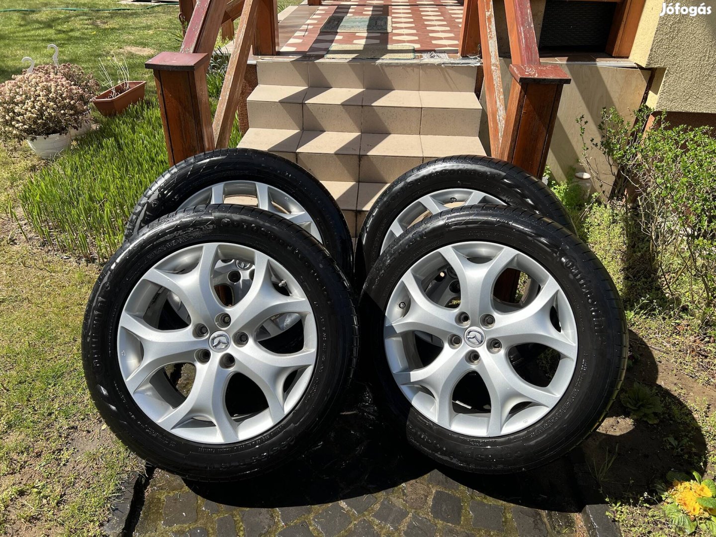 Gyári Mazda cx7 235/55 r19 alufelni szett continental gumikkal eladó 