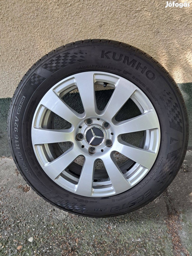Gyári Mercedes 17 collos felni nyári gumival 4 eladódb