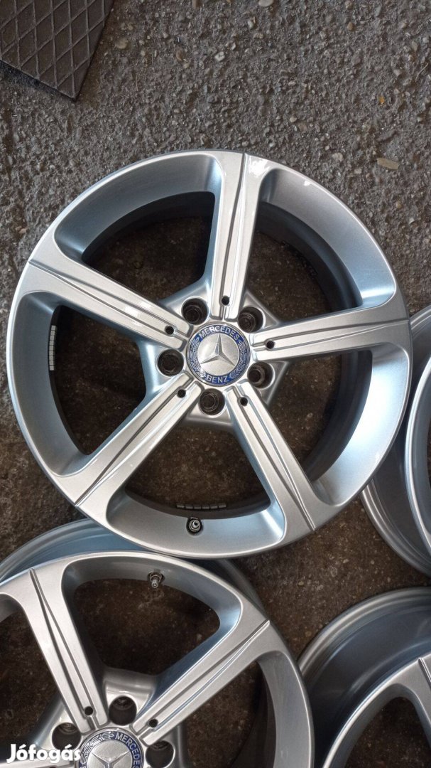 Gyári Mercedes 5x112 lyukosztású használt 17 colos szép állapotú alu