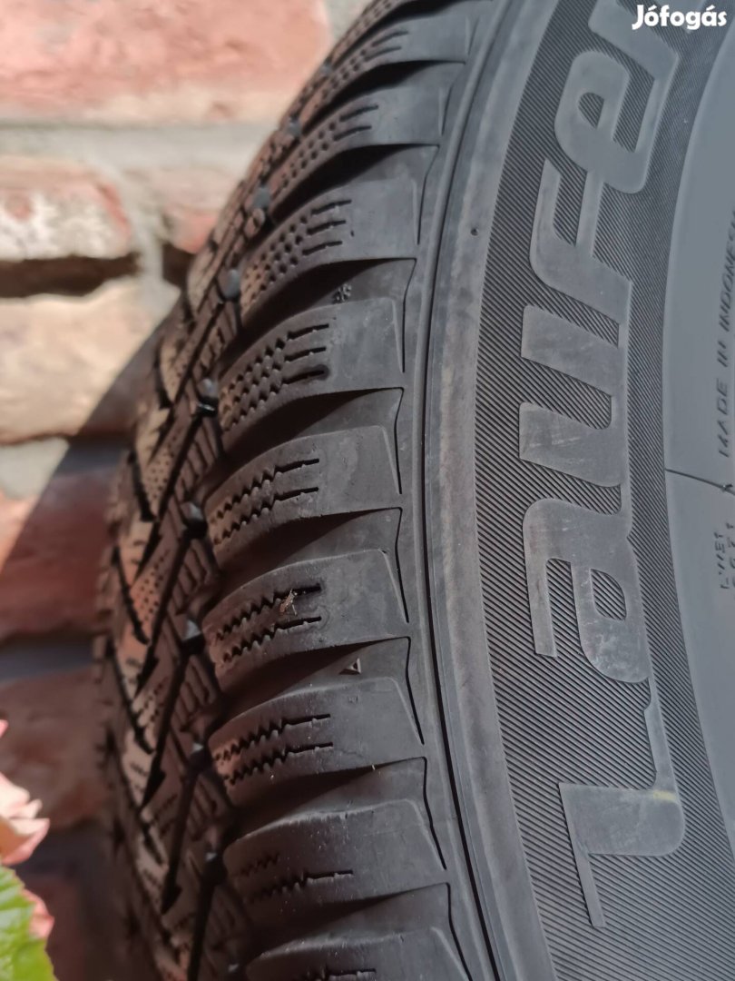 Gyári Mercedes R16 Alufelni / Téli gumikkal