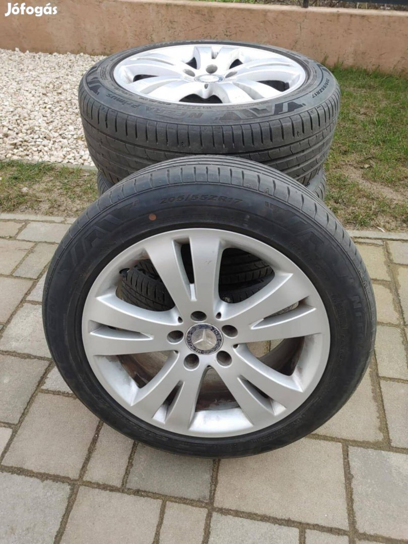 Gyari Mercedes alufelni garnitúra 205/55 r17 újszerű gumikkal