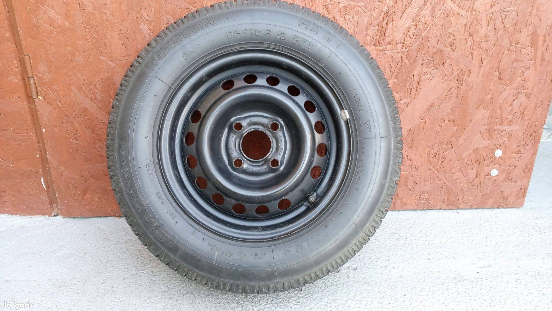 Gyári Opel pótkerék Michelin gumival 175/70R13 82T