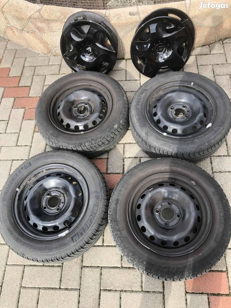 Gyári Renault Twingo 14" nyári lemezfelni garnitúra dísztárcsával
