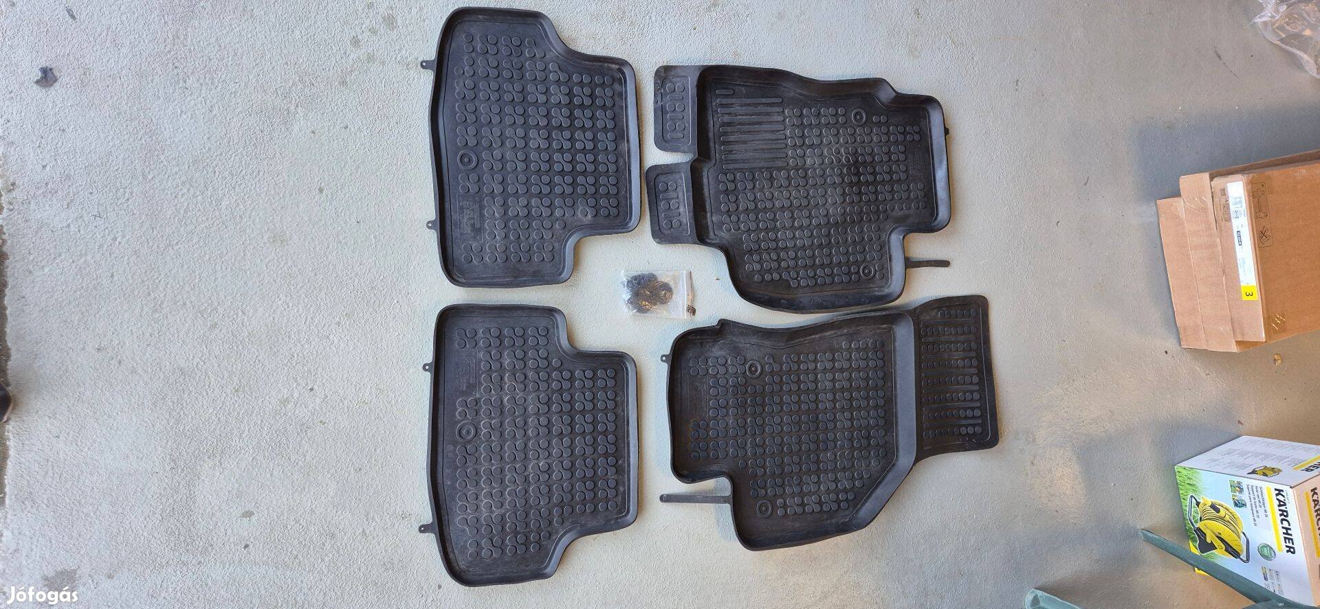 Gyári Seat Leon III és ST Gumiszőnyeg garnitúra + patent szett