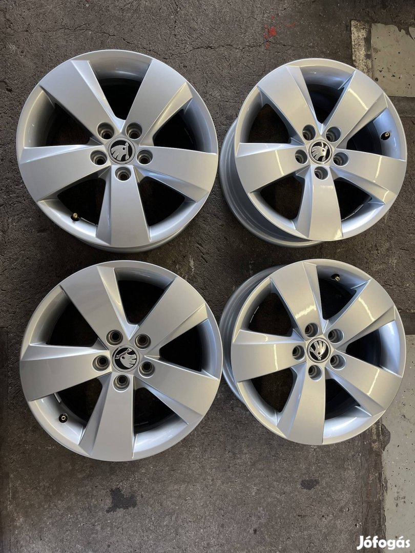 Gyári Skoda 15" alufelni garnitúrát újszerű állapotba 