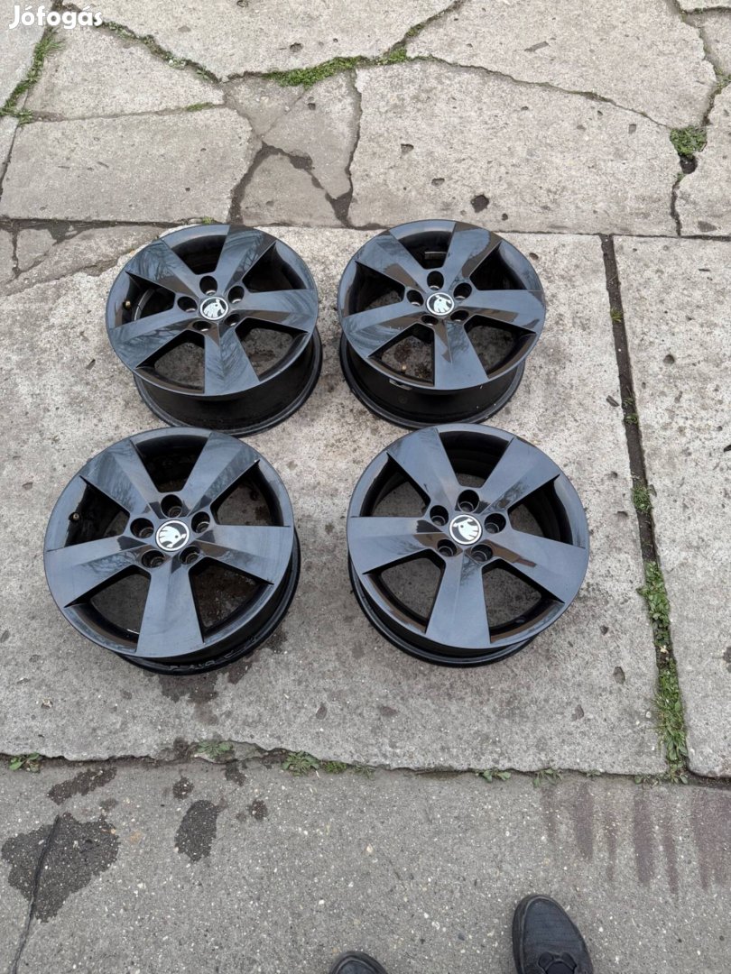 Gyári Skoda 5x100 alufelni