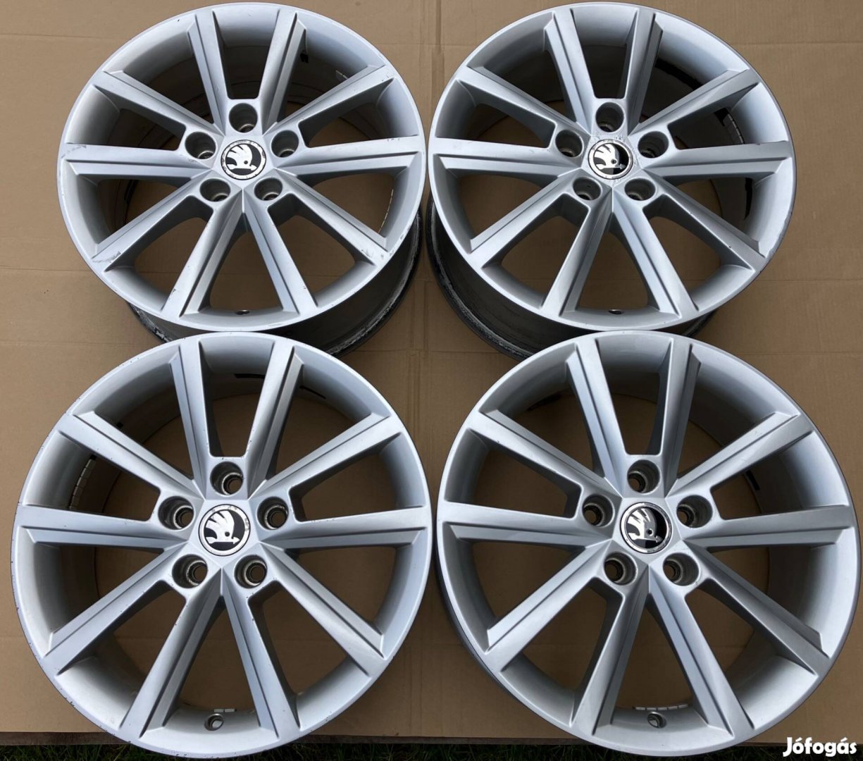 Gyári Skoda 5x112 R17 felni Teron alufelni 5E0601025E Seat VW Audi