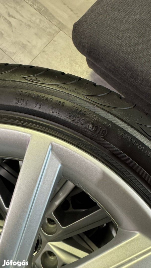 Gyári Skoda alufelni szett+ nyárigumi 225/45 ZR17