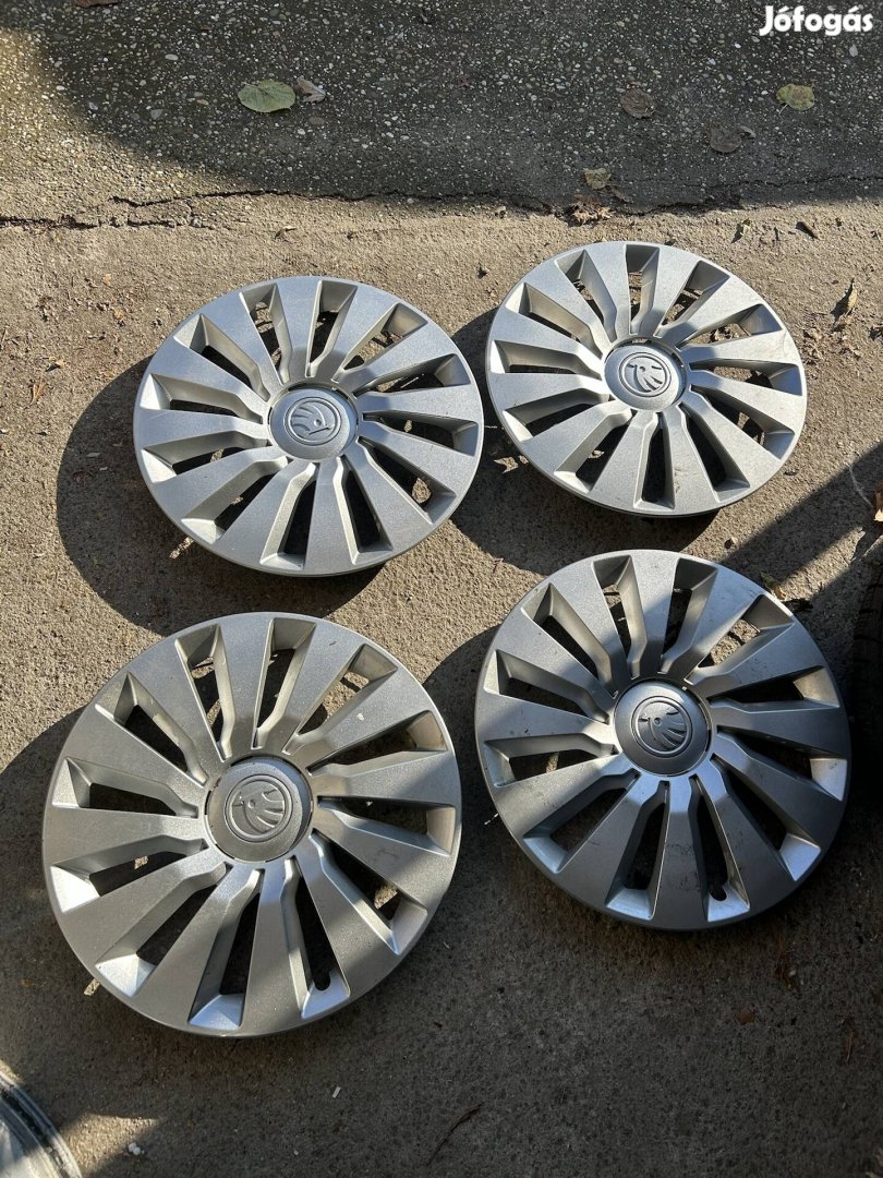 Gyari Skoda dísztárcsa 16" 4db