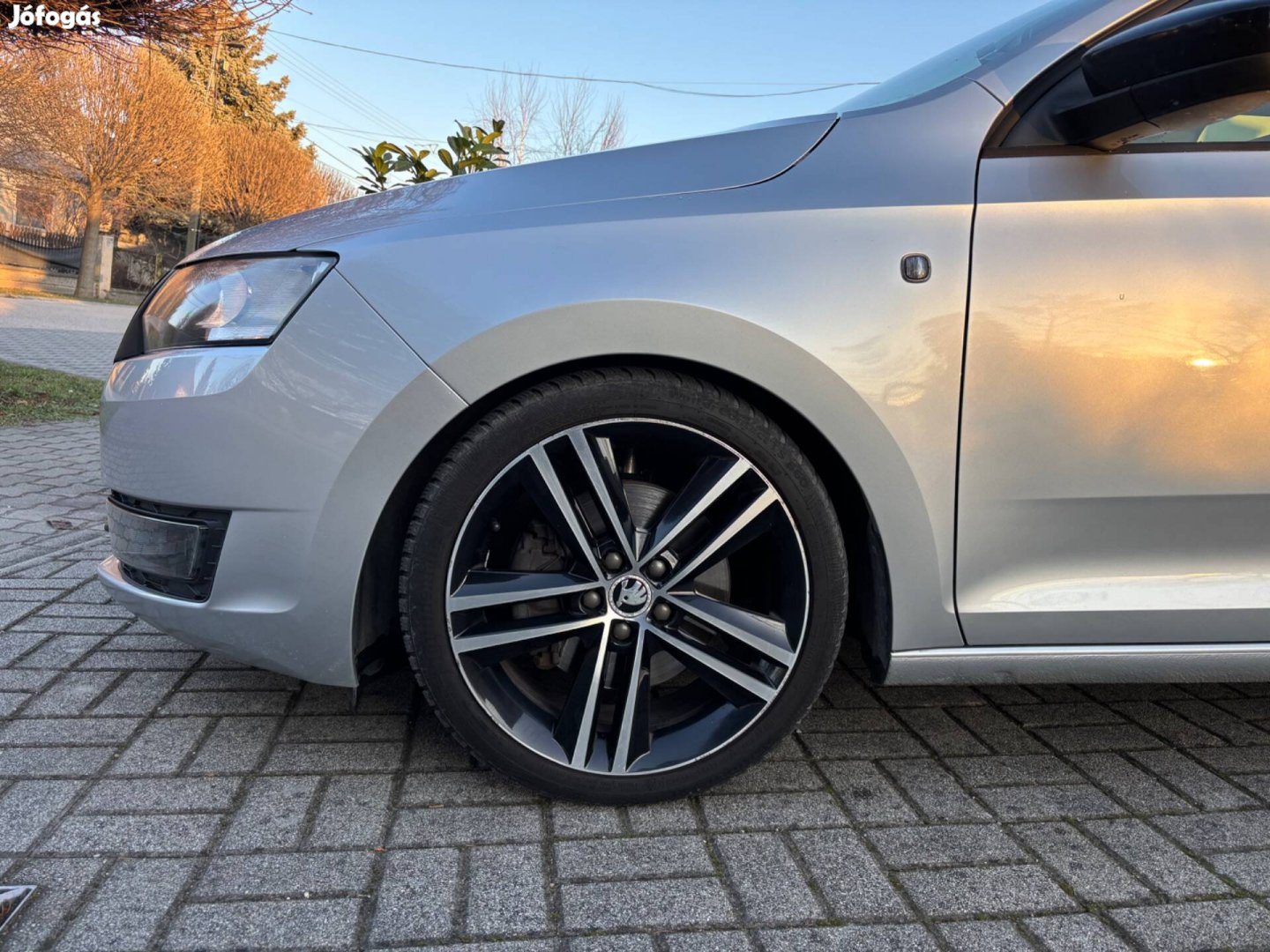 Gyári Skoda felni +215/40 r17 Continental téli gumi