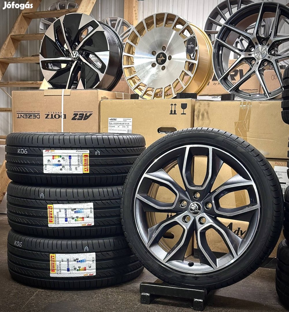 Gyári Skoda új 19 zoll Alufelnik új nyári gumikkal