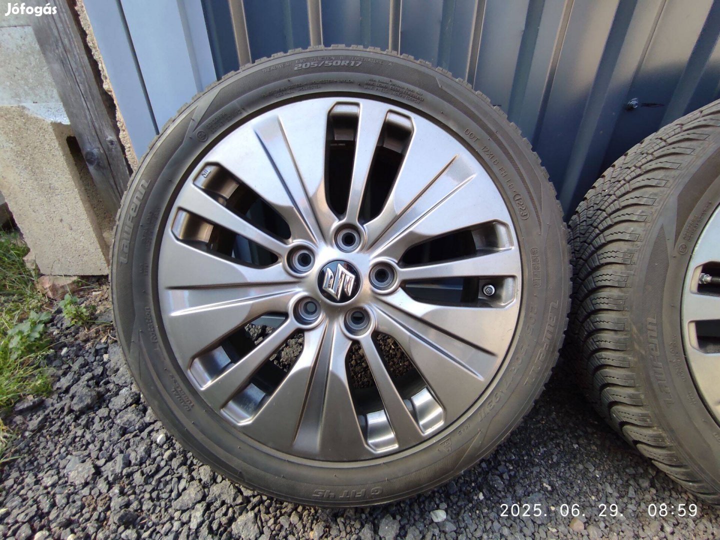 Gyári Suzuki SX4 Scross 5x114,3 R17 Felni garnitúra