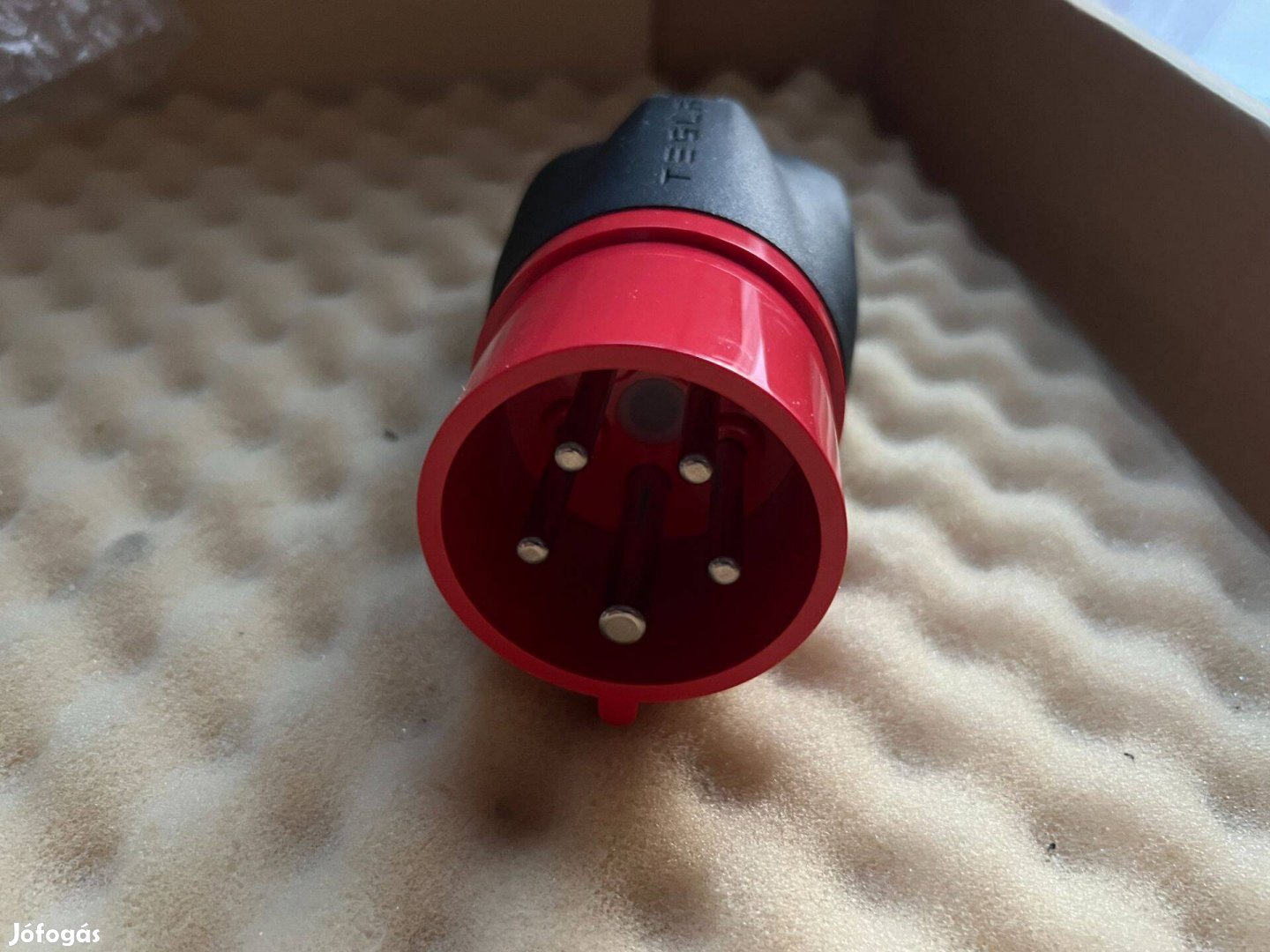Gyári Tesla UMC 1 töltőhöz való 380V adapter piros adapter piros UMC 1