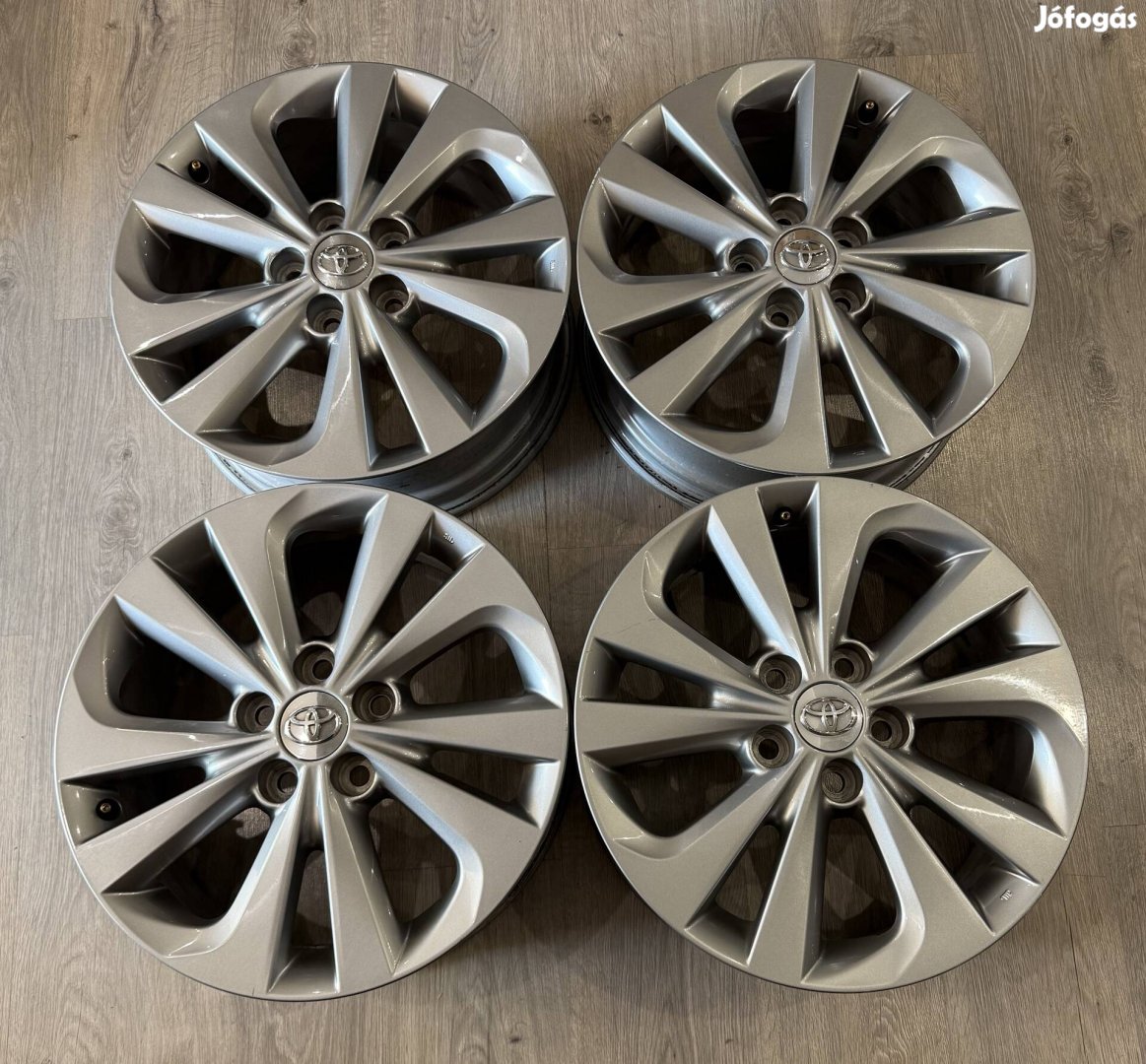 Gyári Toyota Auris Corolla Yaris Cross 17" alufelni