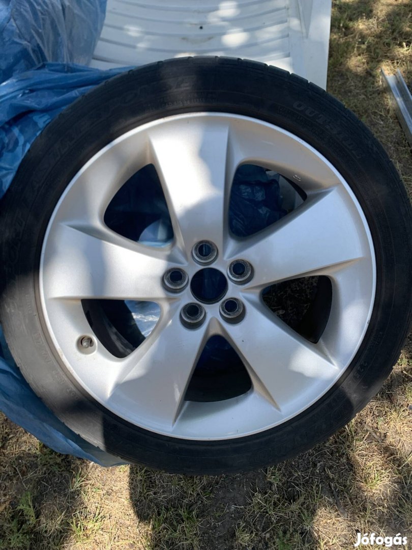 Gyári Toyota alufelni
