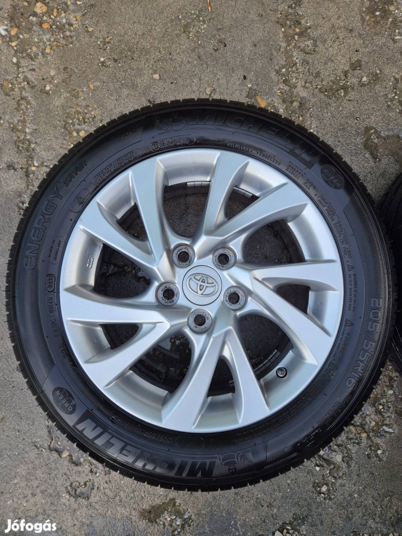 Gyári Toyota alufelni 16" 