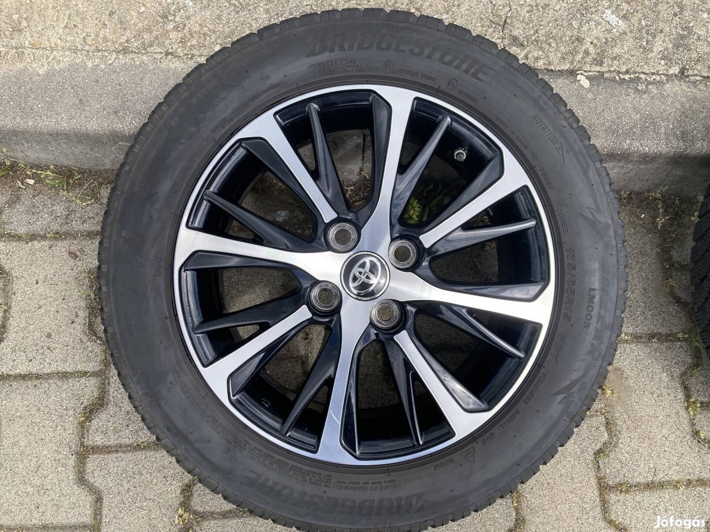 Gyári Toyota yaris alufelni R15