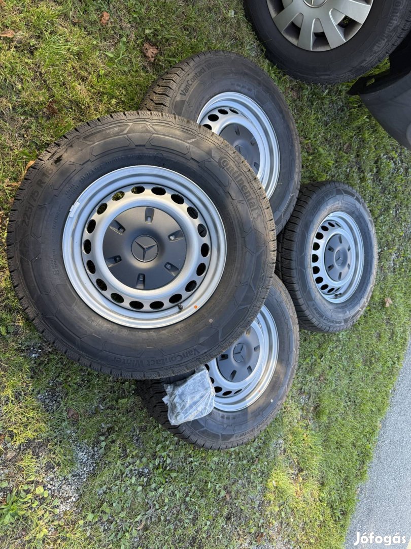 Gyári Új Mercedes Sprinter 225/75R16C télikerék