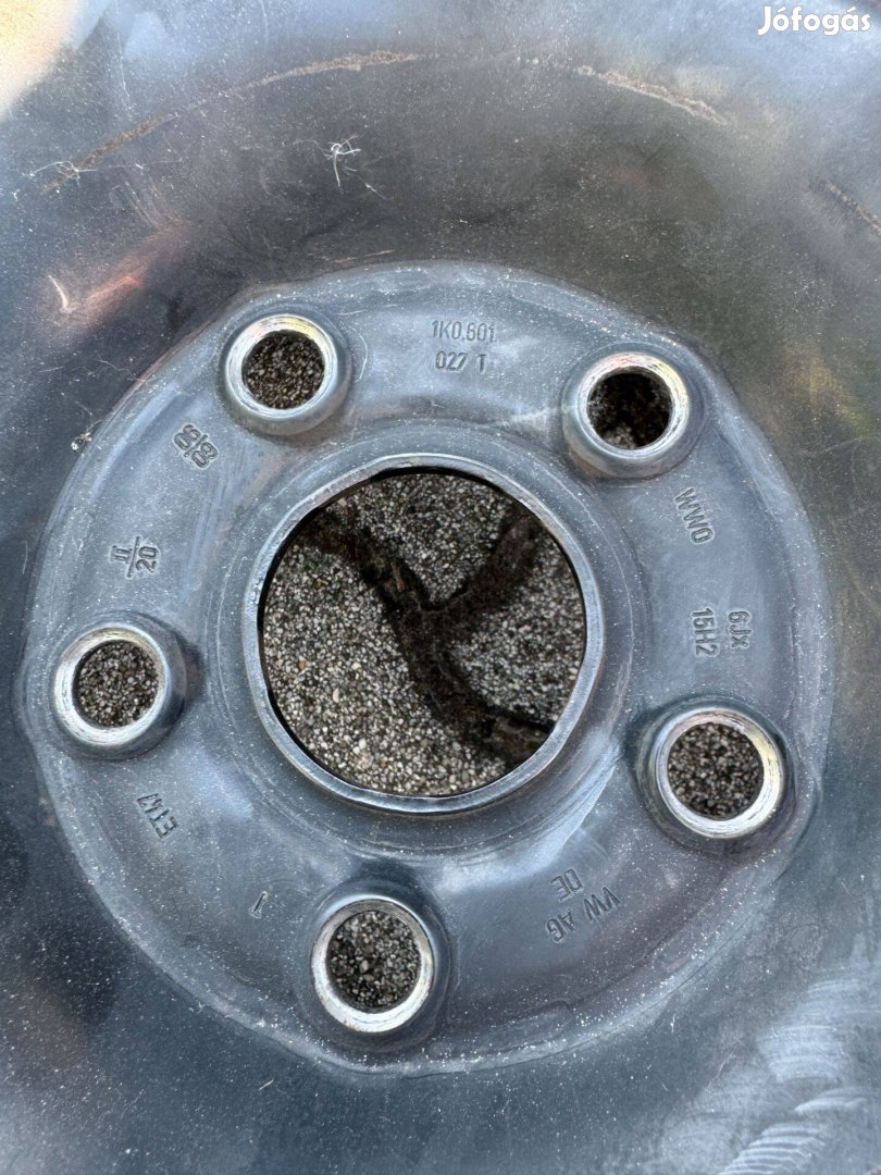 Gyári VW 15" 5x112 felnigarnitúra eladó (6Jx15H2 ET47)