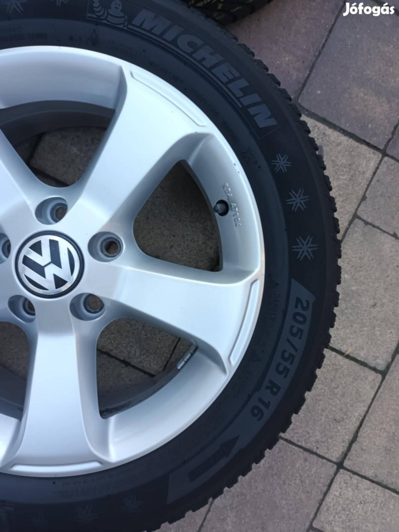 Gyári VW 5x112 R16 alufelni garnitúra, téli gumi.