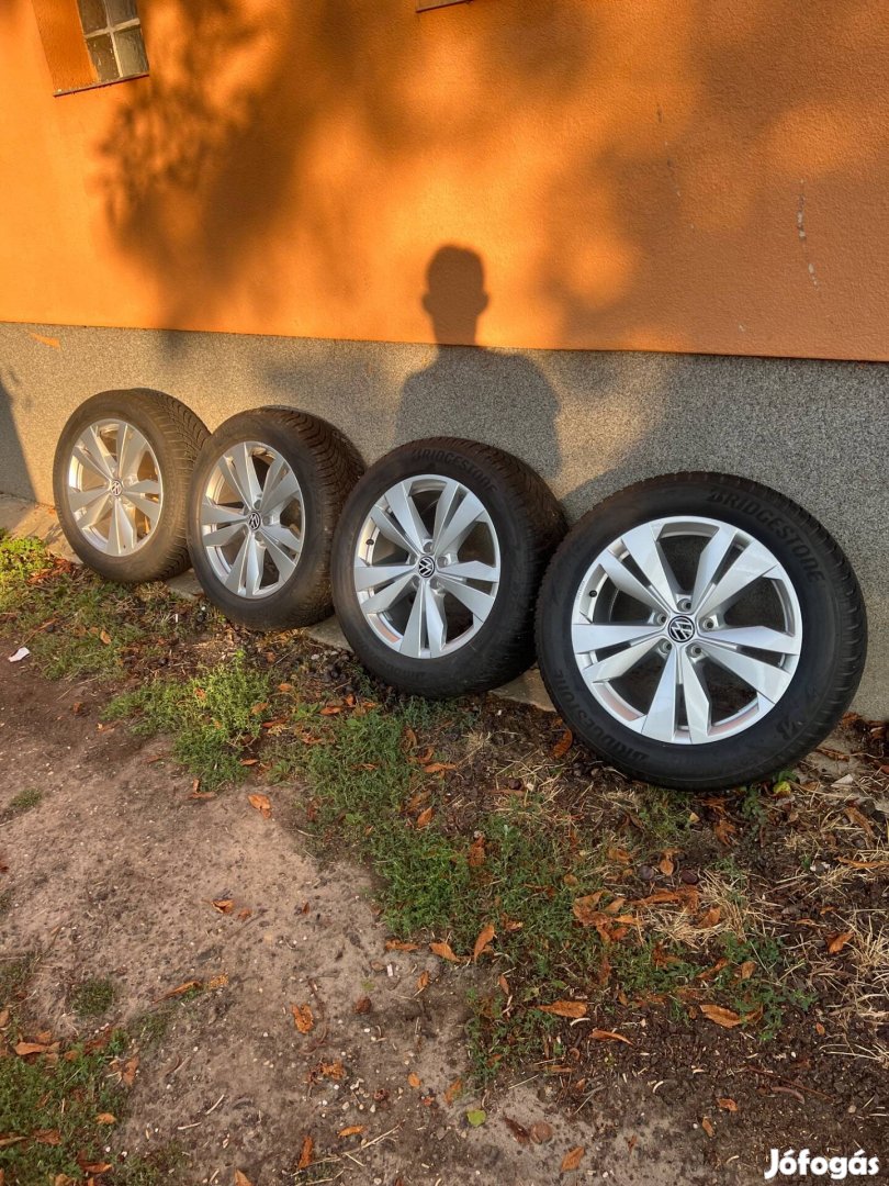 Gyári VW ID4 ID5 kompleten téli szett újszerű