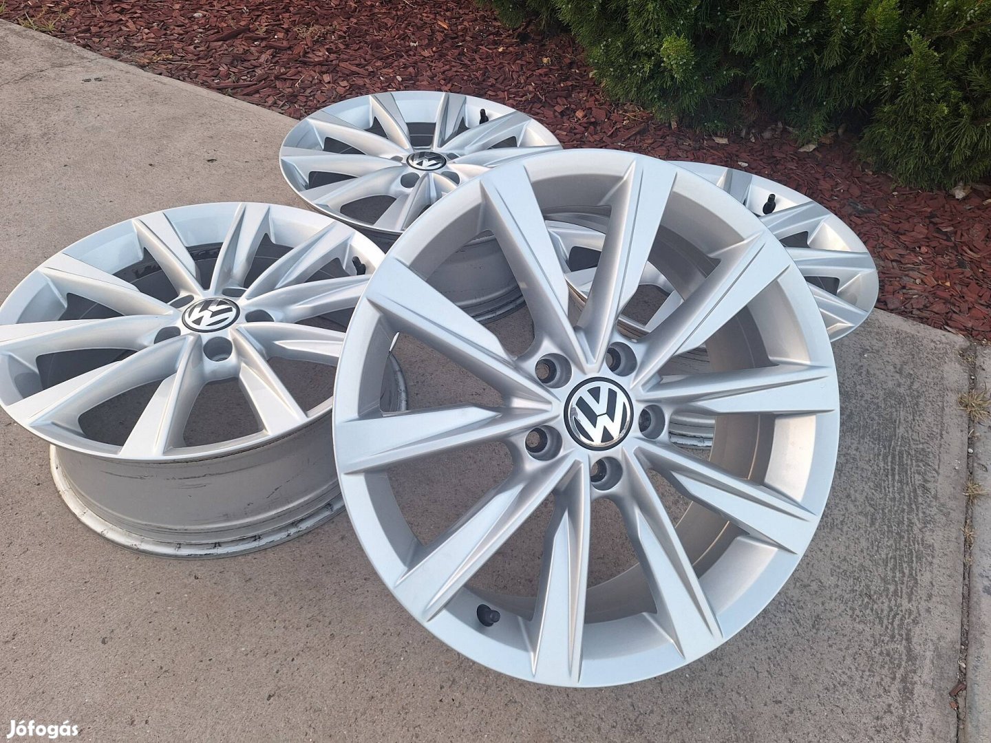 Gyári VW Passat Tiguan 5*112 R17 Philadelphia alufelni. Sharan 