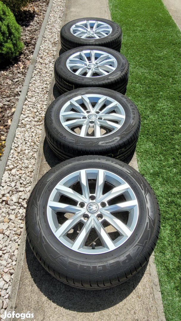 Gyári VW Passat alufelni szett, 16"-os, 2024-es újszerű gumikkal