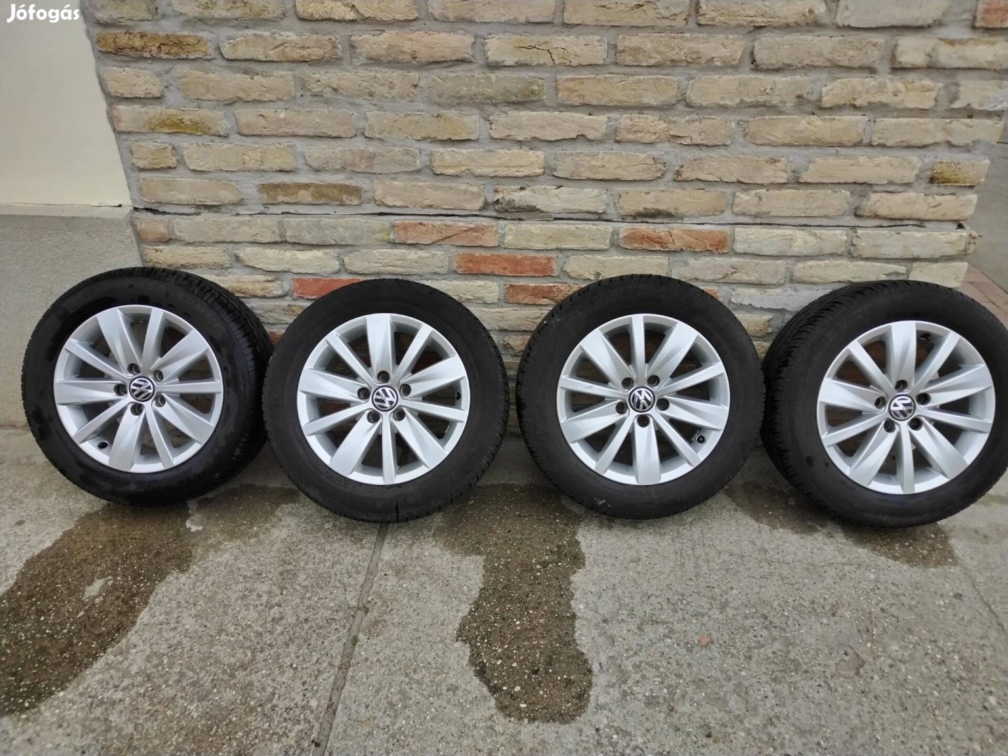 Gyári VW  215 55R16 V XL