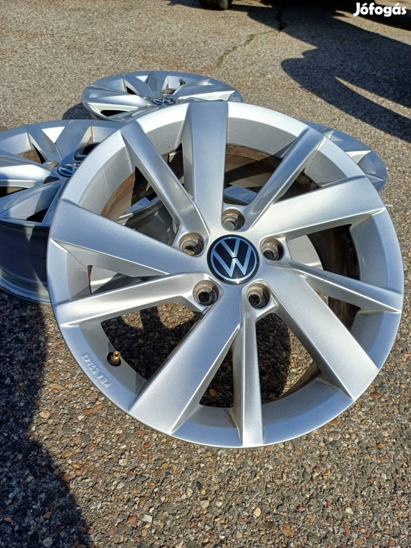 Gyári VW: 5x112 6.5J 16" ET46