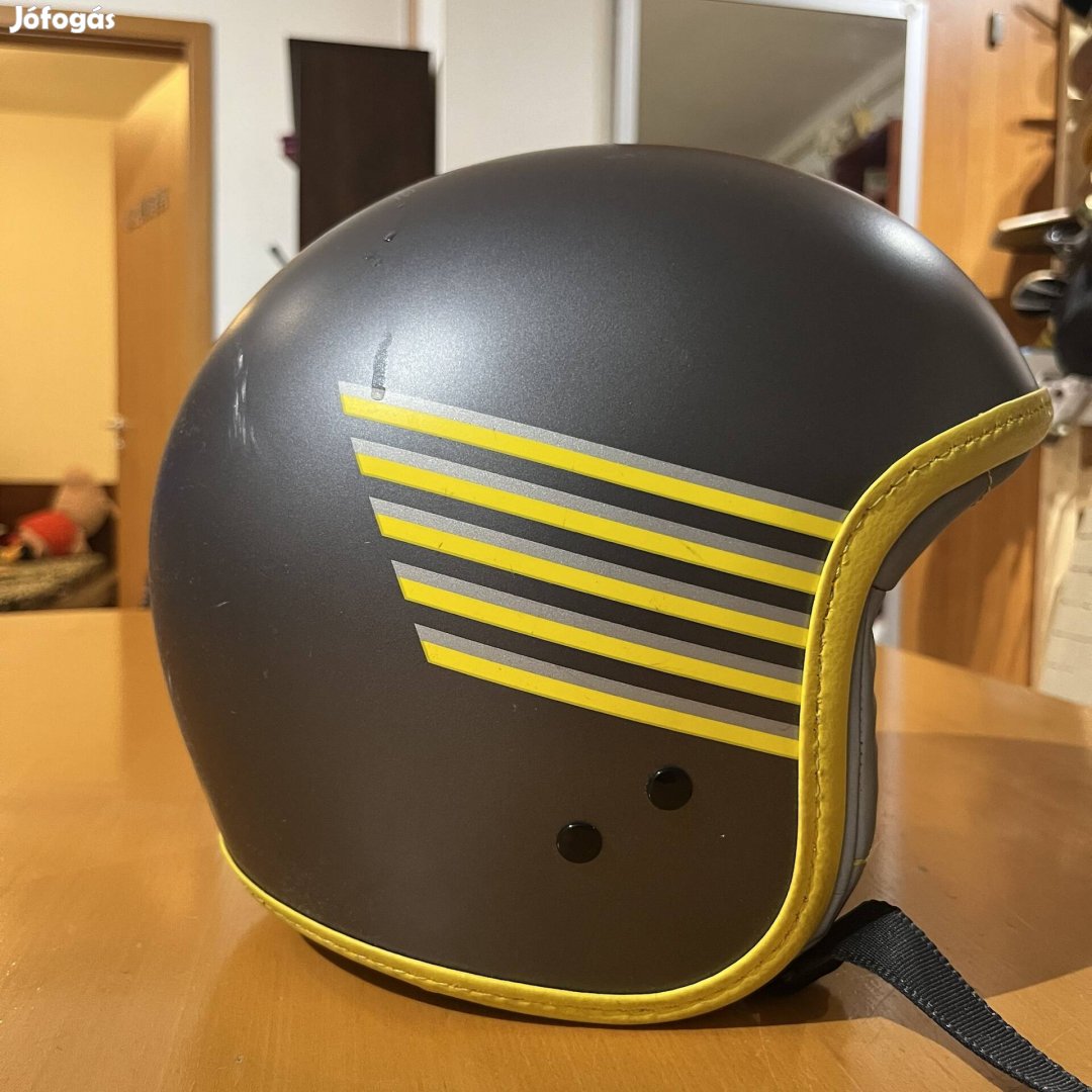 Gyári Vespa bukósisak L méret