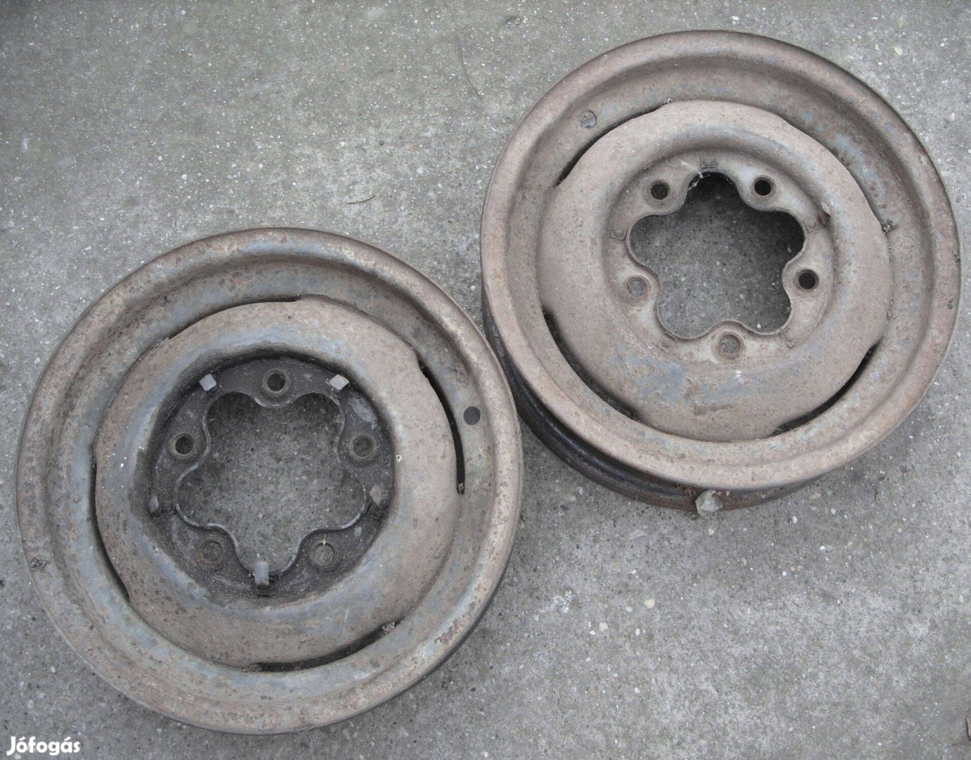 Gyári Volkswagen Bogár T1 Busz felni 15" korhű állapotban eladó