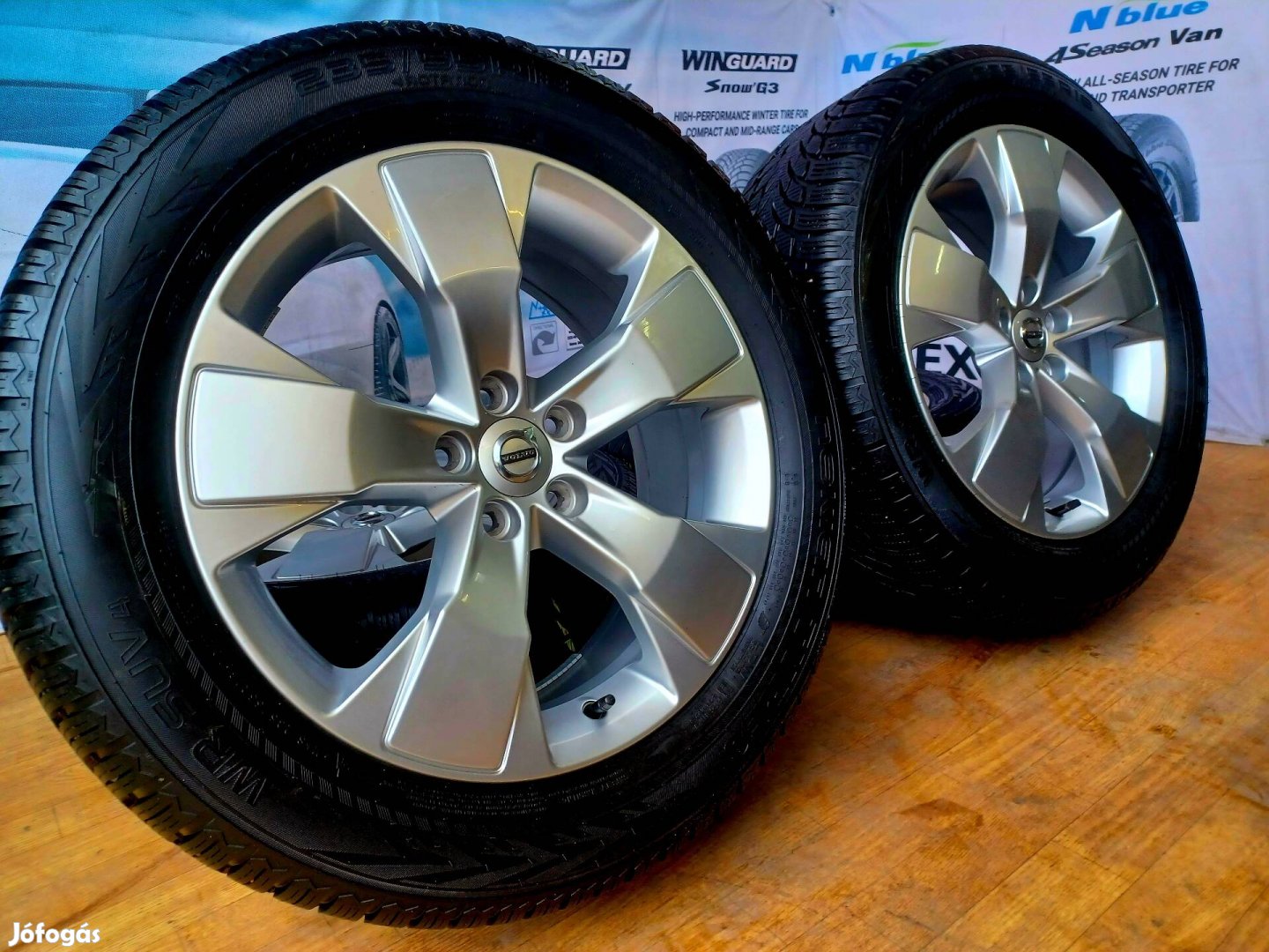 Gyári Volvo Xc40 V90 Cross Country téli garnitúra 235/55r18 5x108 