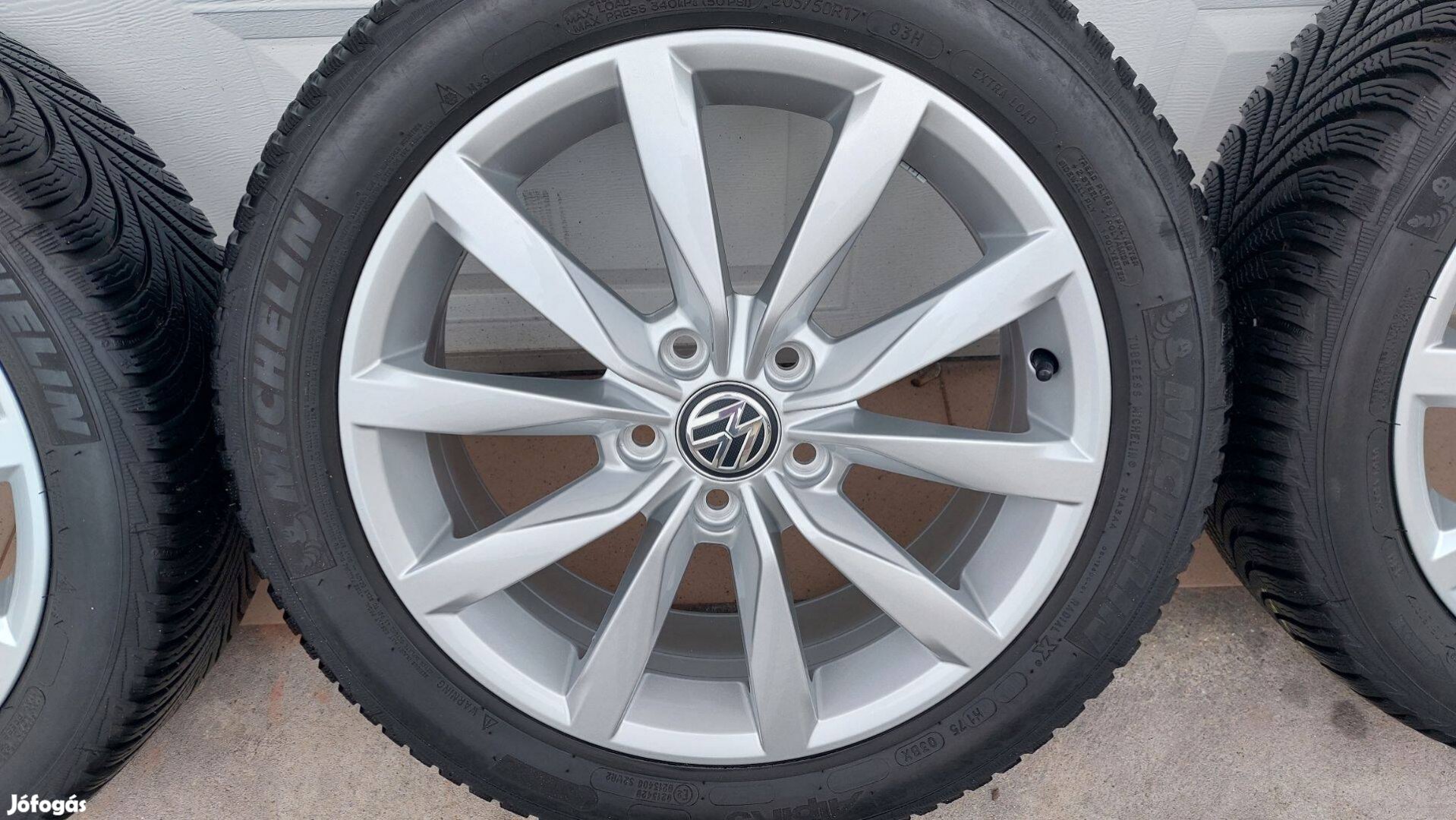 Gyári, 17" VW Golf VII. Highline /Dyjon/ alufelni Téli gumikkal űűű