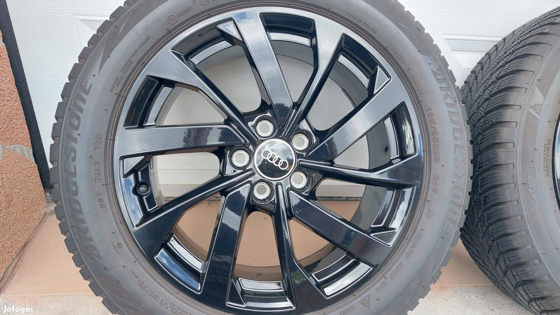 Gyári, Audi A1 16" alufelni 5x100 téligumik