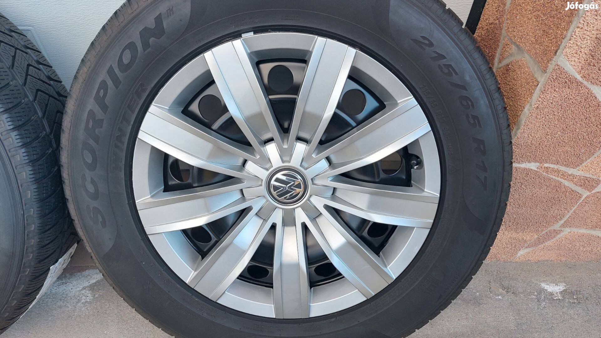 Gyári, VW Tiguán II. 5NA 17" lemezfelni 5x112 téli gumikkal űűű