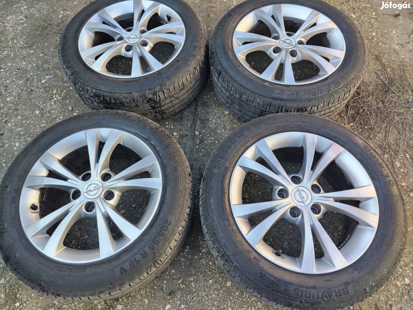 Gyári alfa, opel alufelni 7x16" 5x110 nyárigumikkal 