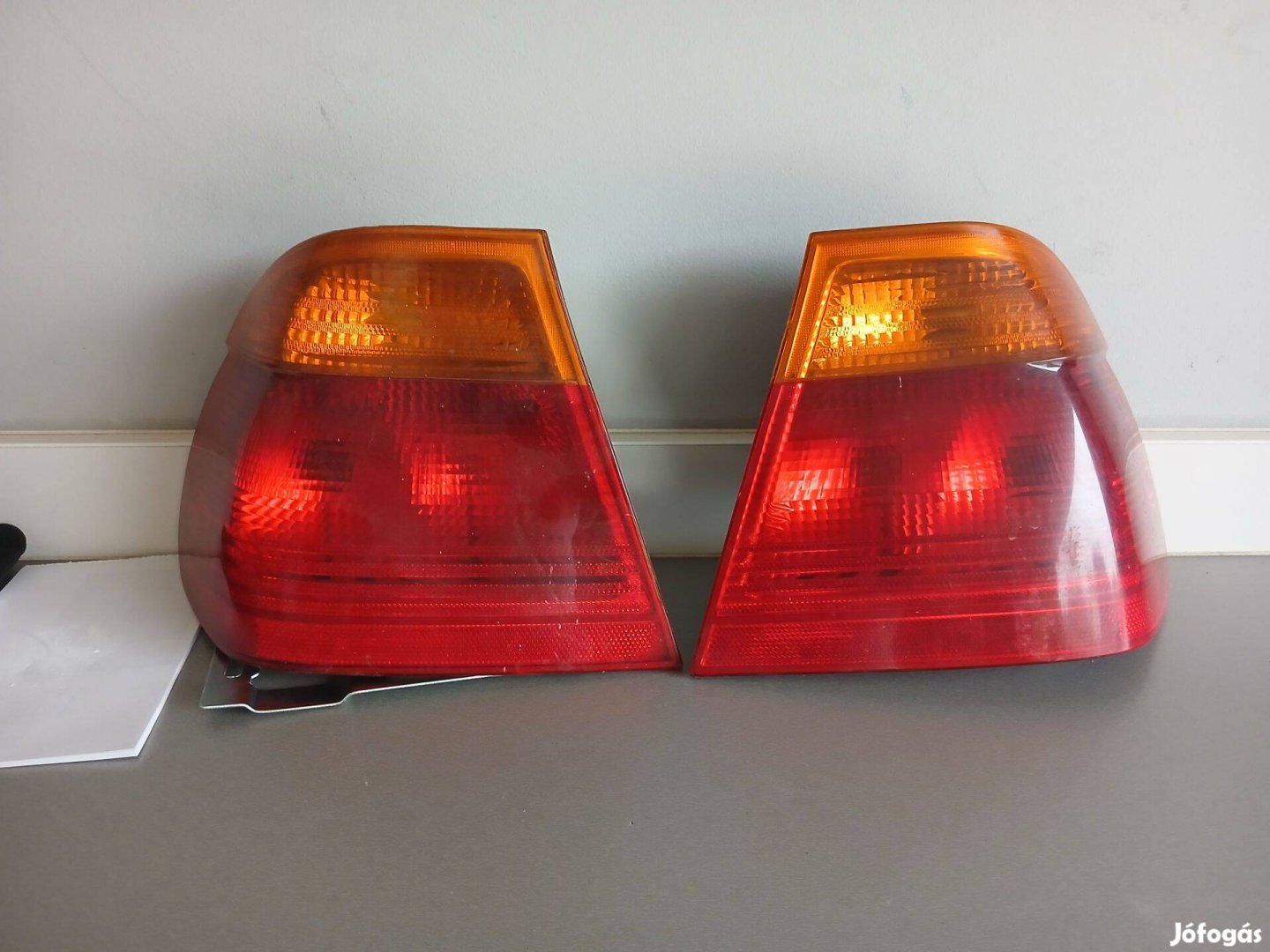 Gyári bmw e46 sedan hátsó lámpa jobb és bal a 2db 10000ft