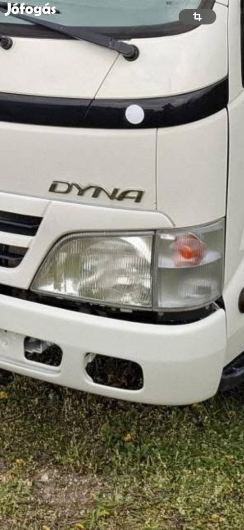 Gyári bontott fényszórók Dyna. Toyota 