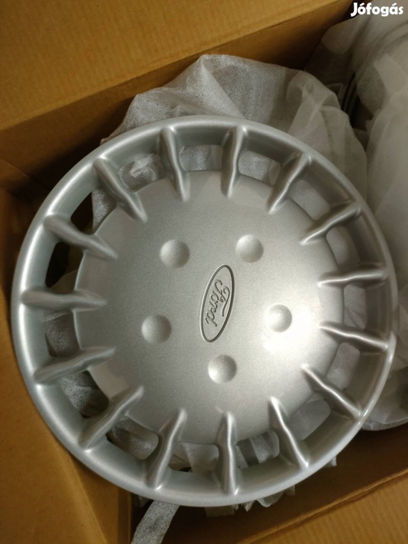 Gyári ford dísztárcsa 13" 4 db. 