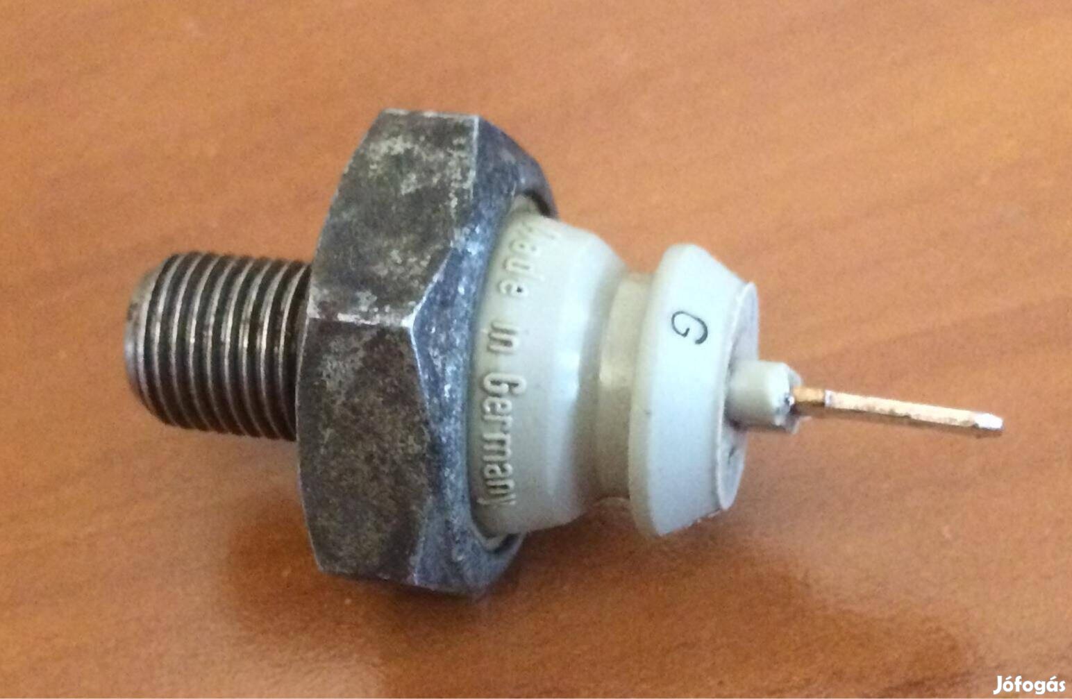 Gyári használt olajnyomáskapcsoló, olajgomba VW, Audi, Seat