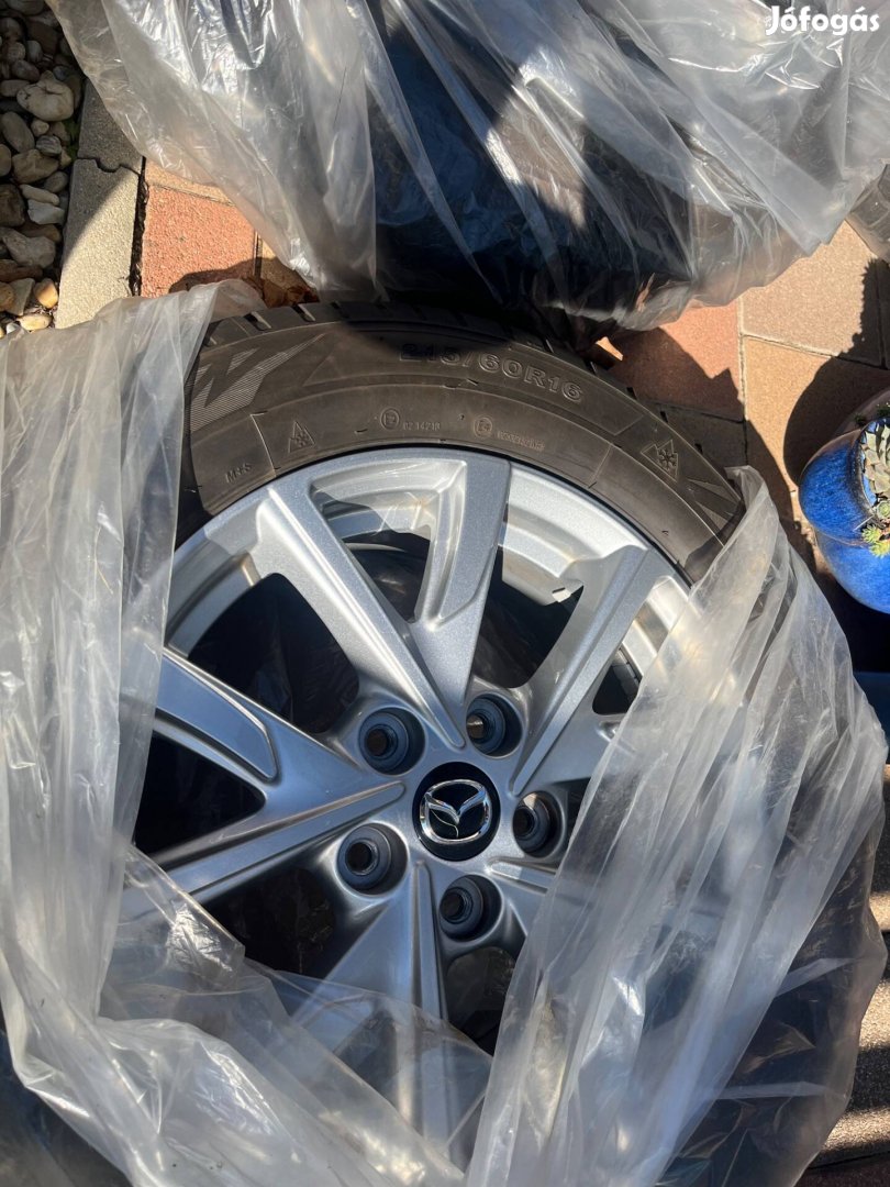 Gyári mazda cx3 alufelni téli gumival