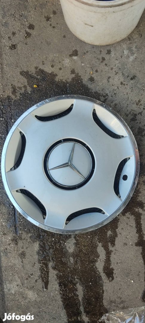 Gyári mercedes 15 collos dísztárcsa króm peremes