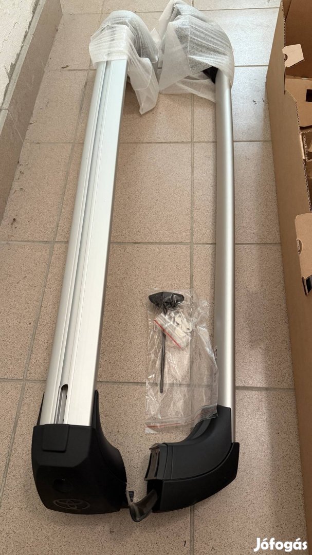 Gyári tetőcsomagtartó Toyota Yarishoz