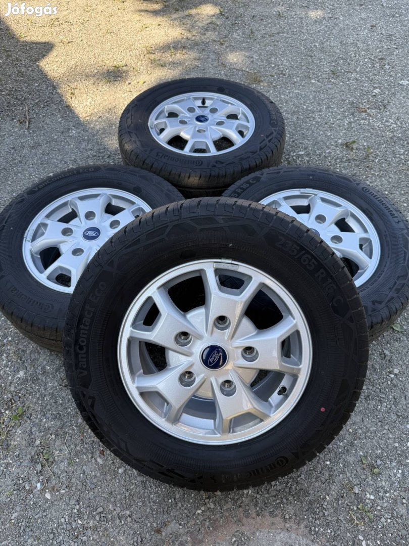 Gyári új Ford Transit alufelni 235/65R16C nyárigumival