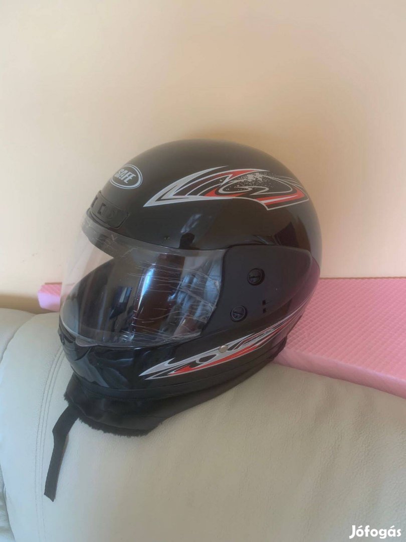 Gyári új motoros sisak