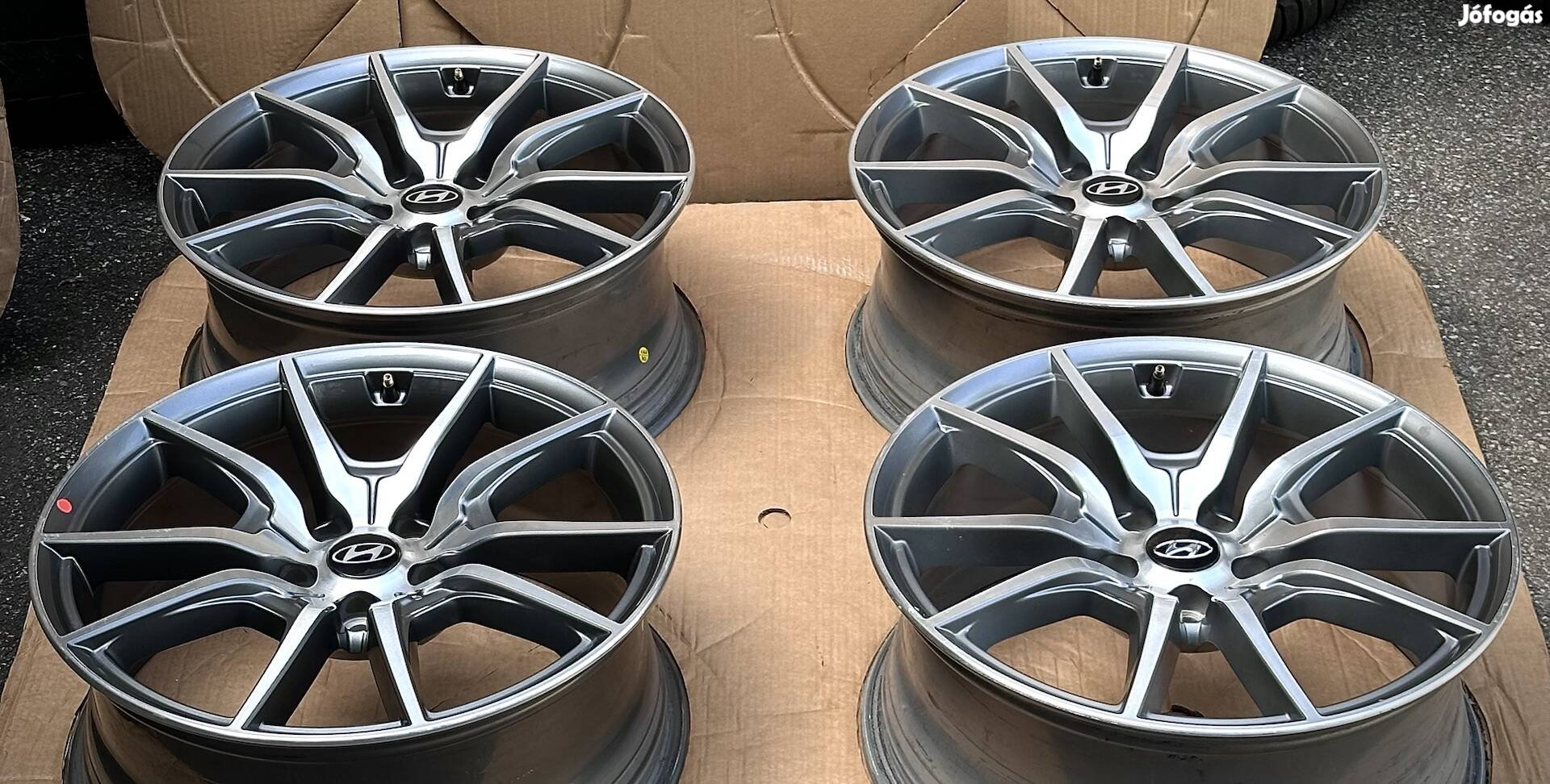 Gyári újszerű 5x114.3 19zoll alufelnik