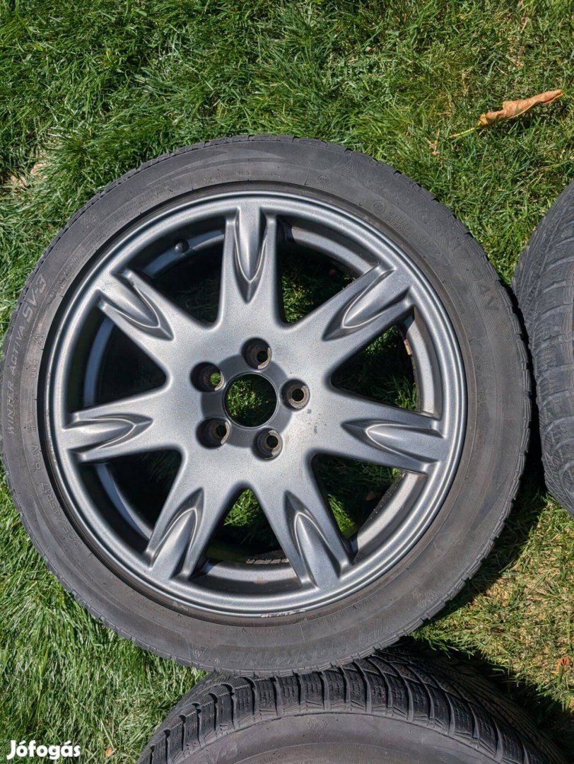 Gyári volvo Thor 17es alufelnik